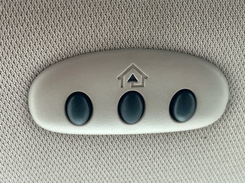 Used 2014 Lincoln MKX AWD w/ Equipment Group 102A image 45