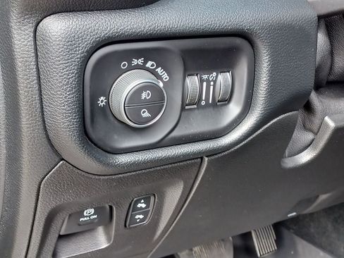 Used 2021 RAM 1500 Laramie AWD/4WD image 10