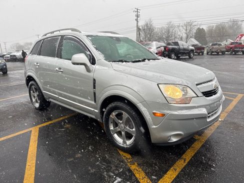 Used 2012 Chevrolet Captiva Sport LTZ image 4