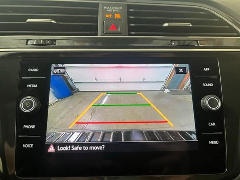 Certified 2024 Volkswagen Tiguan SE R-Line image 20