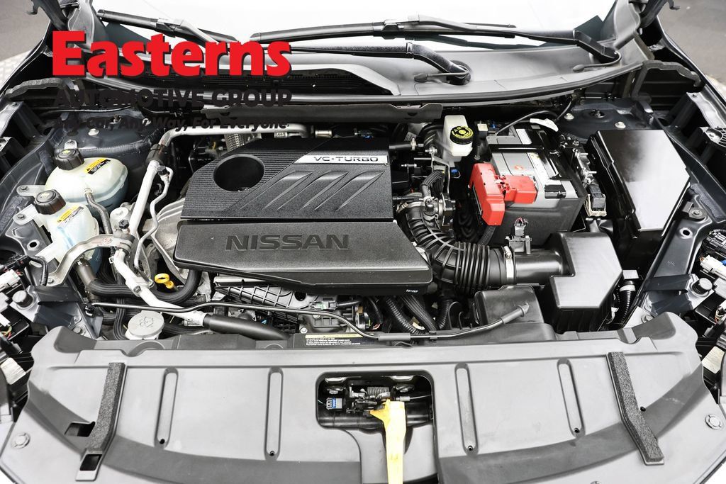 Used 2023 Nissan Rogue SV AWD/4WD image 9