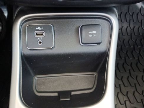 Used 2021 Jeep Compass Latitude w/ Sun and Sound Group FWD image 25