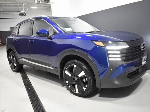 Certified 2025 Nissan Kicks SR image 7