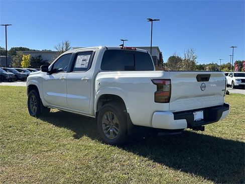 New 2026 Nissan Frontier SV w/ Tow Package image 6