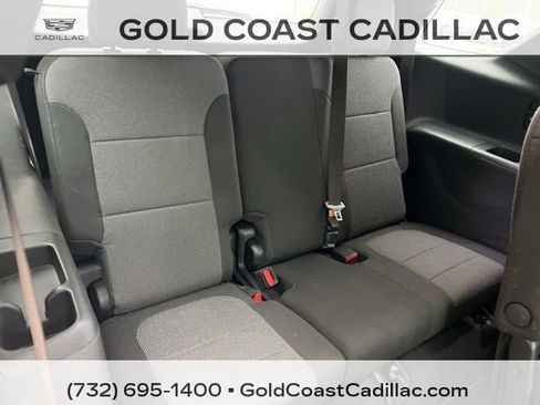 Used 2023 Chevrolet Traverse LT w/ Rear Camera Mirror Package image 11