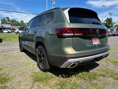 New 2026 Volkswagen Atlas Peak Edition
