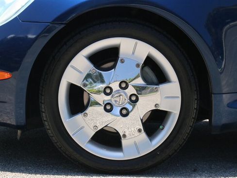 Used 2005 Lexus SC 430 Convertible RWD image 37