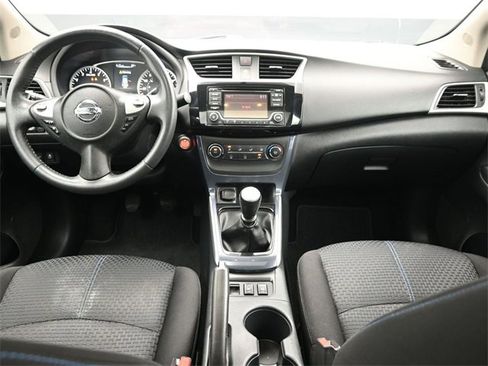 Used 2017 Nissan Sentra SR Turbo image 15