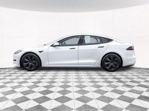 Used 2022 Tesla Model S image 13