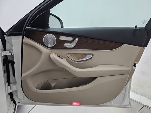 Certified 2019 Mercedes-Benz C 300 4MATIC Sedan image 15