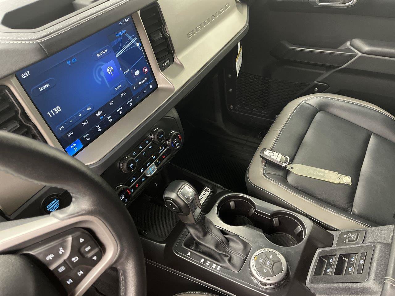 Certified 2025 Ford Bronco Outer Banks AWD/4WD image 18