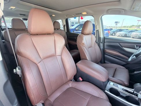 Used 2019 Subaru Ascent Touring w/ Popular Package #2 AWD/4WD image 26
