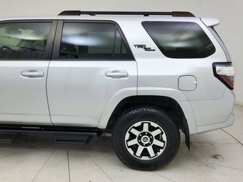 Used 2022 Toyota 4Runner TRD Off-Road image 10