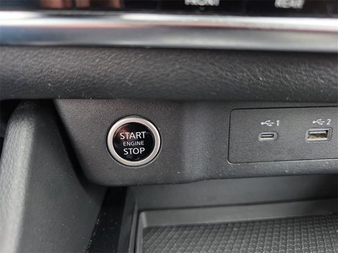 Used 2023 Nissan Rogue SV image 27