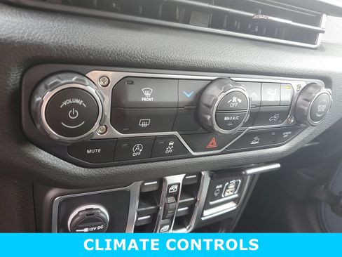 New 2025 Jeep Gladiator Sport image 18