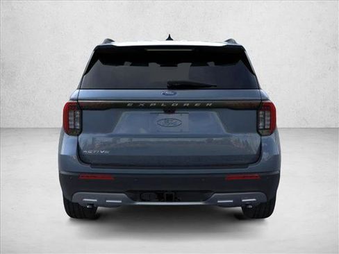 New 2026 Ford Explorer Active w/ Active Comfort Package image 5