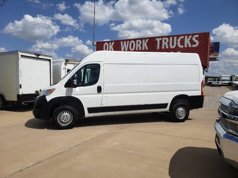 Used 2025 RAM ProMaster 2500 w/ Convenience Group FWD image 2