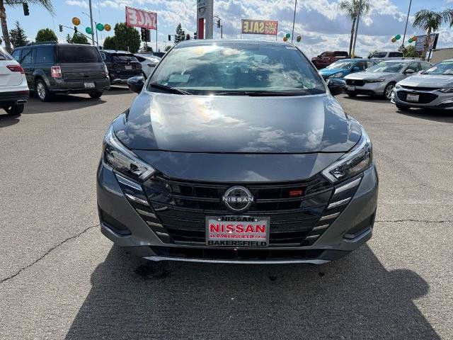 New 2025 Nissan Versa SR w/ Trunk Package FWD image 2