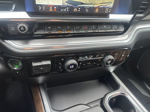 New 2026 Chevrolet Silverado 1500 High Country AWD/4WD image 24