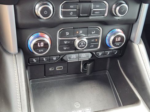 Used 2021 GMC Yukon SLT RWD image 15