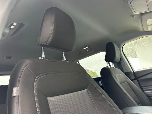 Used 2022 Ford Explorer XLT image 20