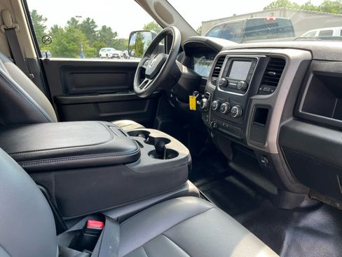 Used 2022 RAM 1500 Tradesman w/ Chrome Appearance Group AWD/4WD image 36
