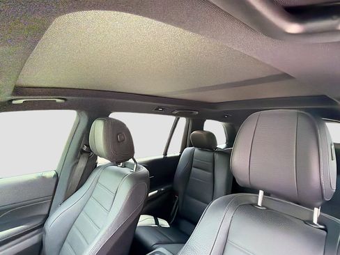 Used 2024 Mercedes-Benz GLS 450 4MATIC image 26