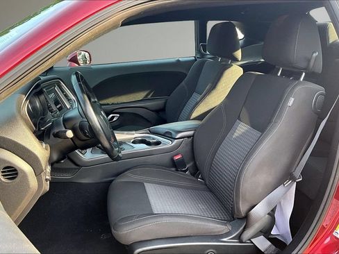 Used 2020 Dodge Challenger SXT AWD/4WD image 20