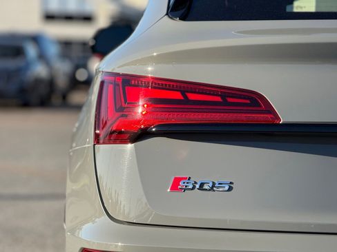 Used 2021 Audi SQ5 Premium Plus w/ Premium Plus Package image 14
