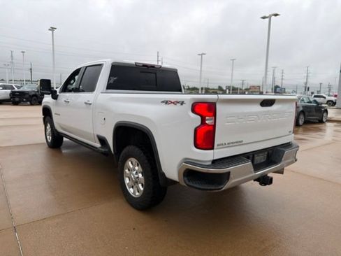 Used 2022 Chevrolet Silverado 2500 LTZ w/ LTZ Plus Package AWD/4WD image 4