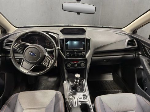 Used 2018 Subaru Crosstrek 2.0i Premium image 12