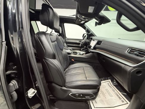 Used 2024 Jeep Wagoneer Series II image 25