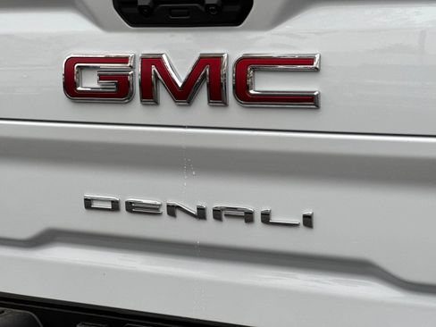 New 2026 GMC Sierra 2500 Denali w/ Denali Reserve Package image 32