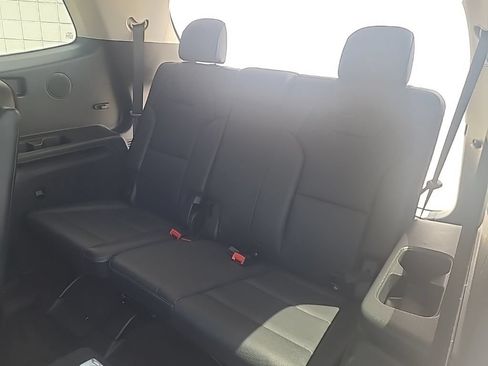 Certified 2022 Kia Telluride SX w/ SX Prestige Package AWD/4WD image 18