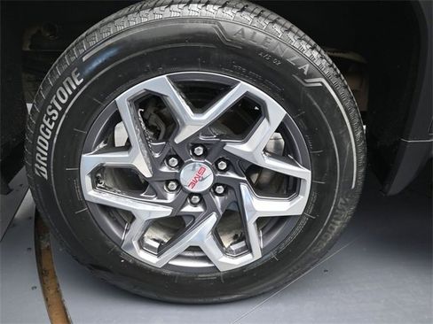 Used 2022 GMC Sierra 1500 SLT image 9