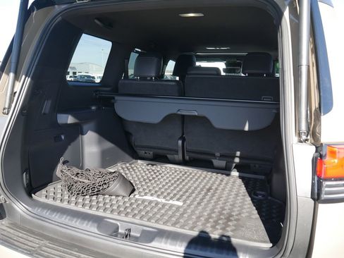 Used 2024 Lexus GX 550 550 Overtrail+ image 11