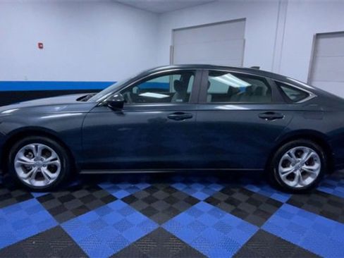 Certified 2025 Honda Accord LX image 5