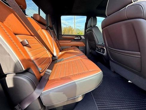 Used 2024 GMC Sierra 2500 Denali Ultimate image 36