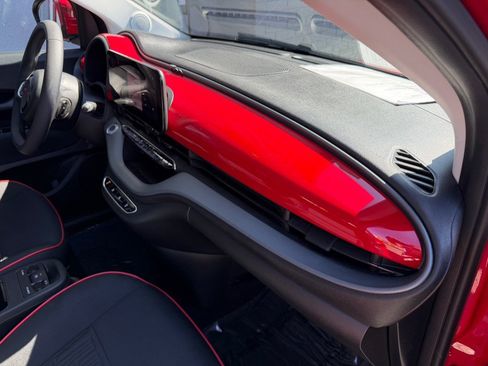 Used 2024 FIAT 500 e (RED) FWD image 29