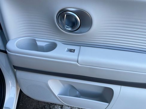 New 2026 Hyundai Ioniq 9 SEL w/ Tow & Go Package image 25