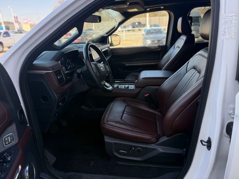 Used 2023 Ford Expedition Max Limited image 20