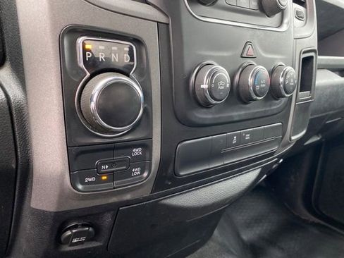 Used 2016 RAM 1500 ST w/ SXT Appearance Group image 9