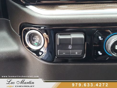 Used 2025 Chevrolet Silverado 2500 LT w/ Convenience Package AWD/4WD image 27