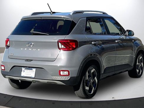 Used 2023 Hyundai Venue SEL w/ Cargo Package image 9