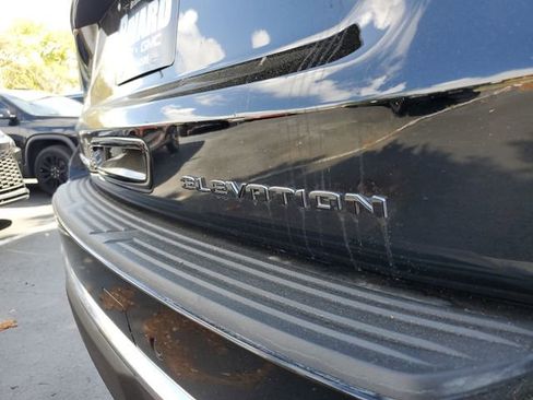 Used 2025 GMC Yukon Elevation w/ Elevation Premium Package image 8