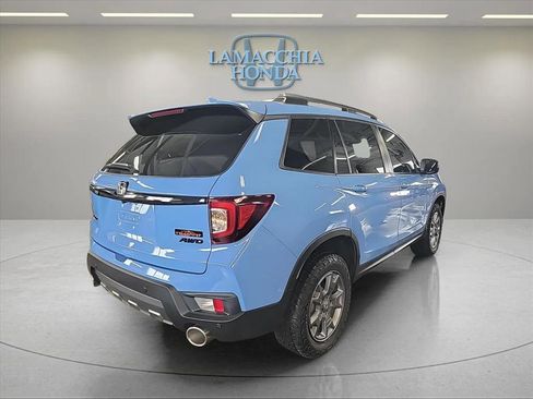 Used 2024 Honda Passport TrailSport image 6