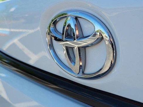 Used 2024 Toyota Corolla LE FWD image 28