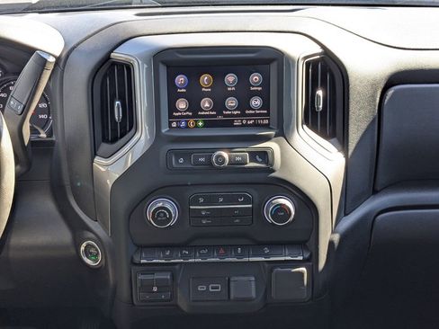 Used 2024 Chevrolet Silverado 2500 Custom w/ Custom Value Package image 20