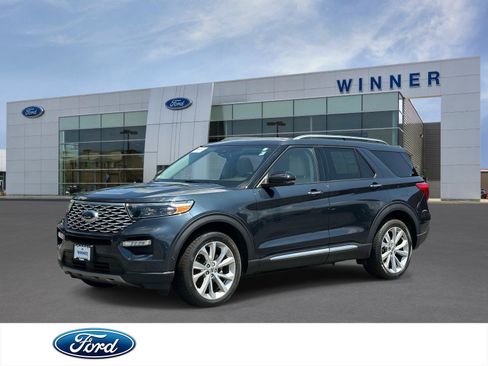 Certified 2022 Ford Explorer Platinum w/ Equipment Group 601A AWD/4WD image 1