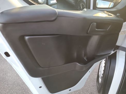 Used 2024 RAM ProMaster 2500 w/ Convenience Group image 14